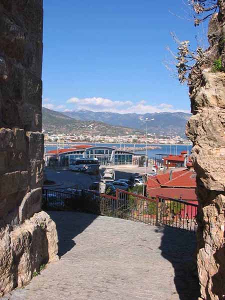 Am Roten Turm mit Blick auf den Hafen in Alanya