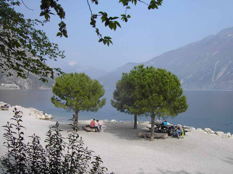 Strand in Limone