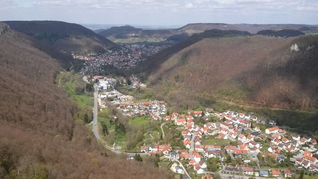 Tiefblick vom Schloß Lichtenstein
