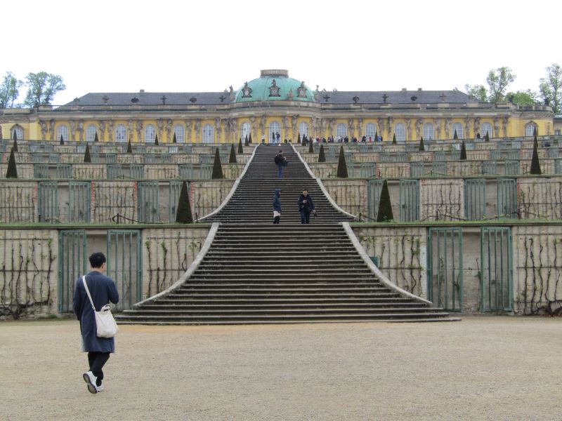 Sanssouci von unten